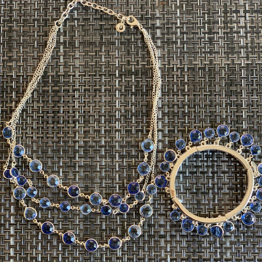 Silver and blue, necklace and bracelet set!
